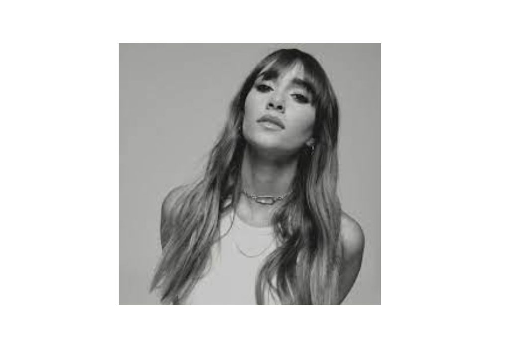 Aitana's Song: Melodies of Love, Loss, and Redemption